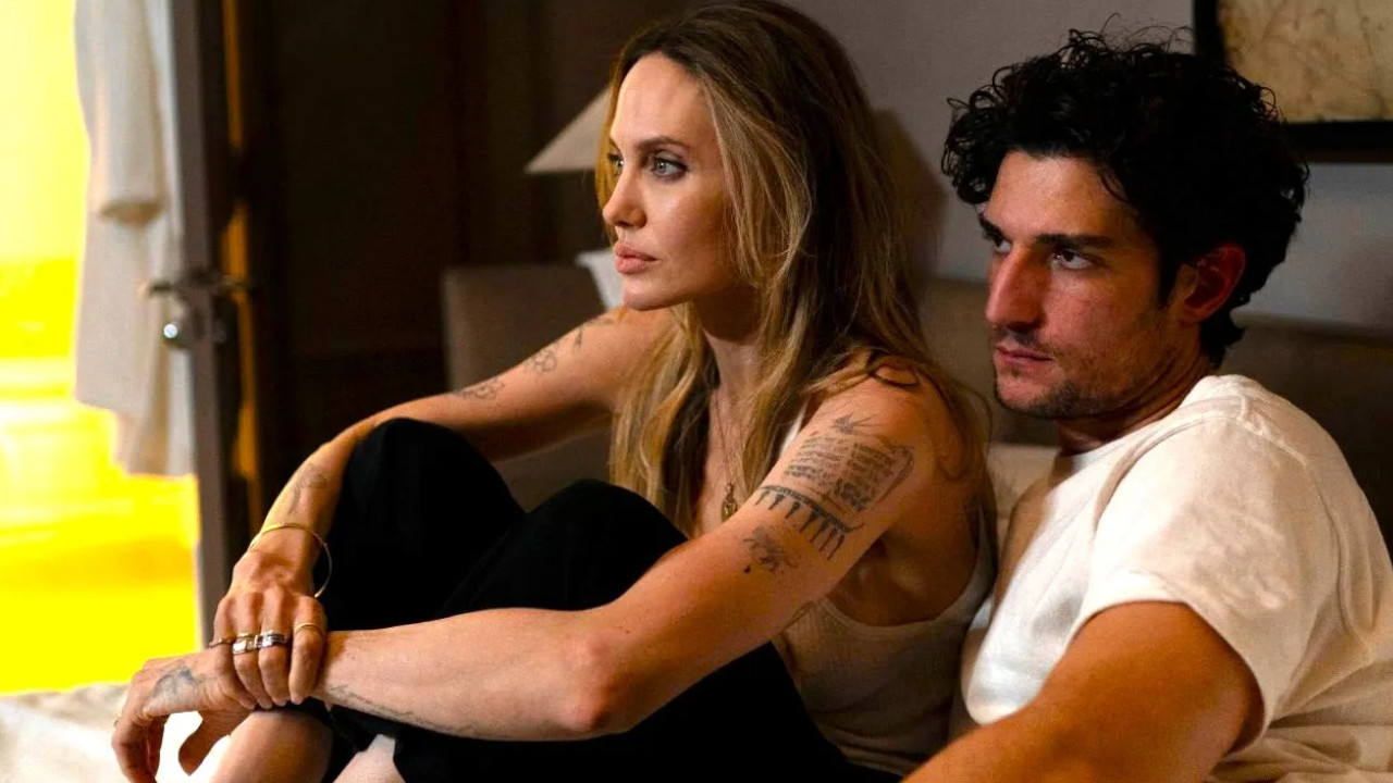  Dall'articolo: Couture, tre donne e tre vite da cucire o da riparare.