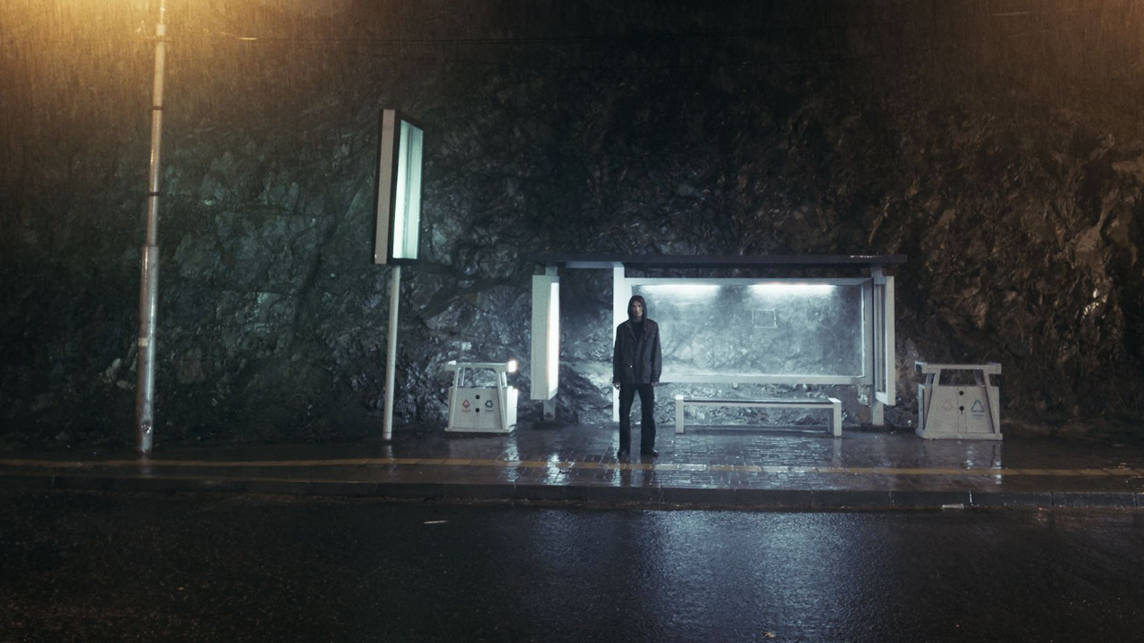 FEFF 2025: Silent City Driver, un noir screziato di realismo magico e di surreale