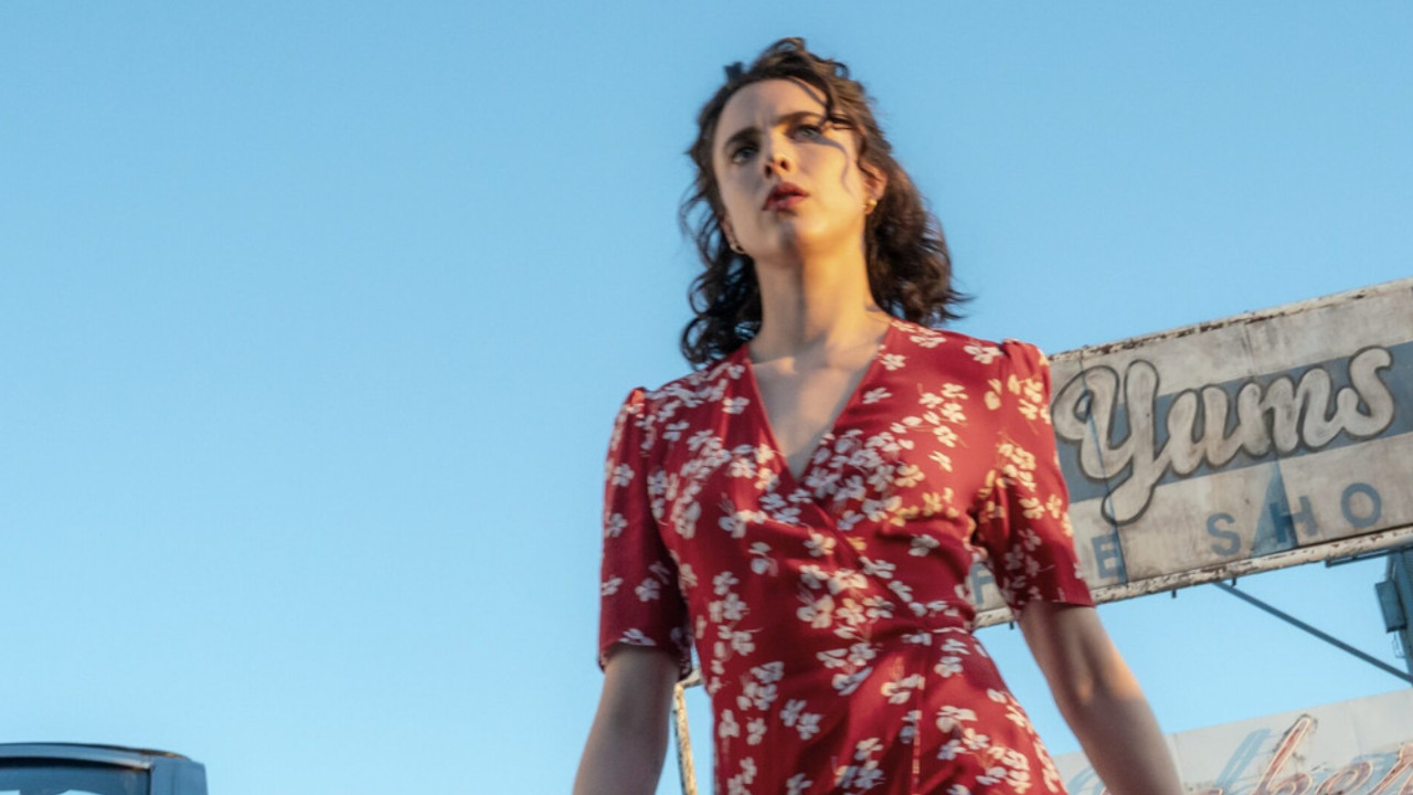 Honey Don't!, Ethan Coen mette in scena una commedia queer, con Margaret Qualley iper-sessualizzata e forzatamente canaglia