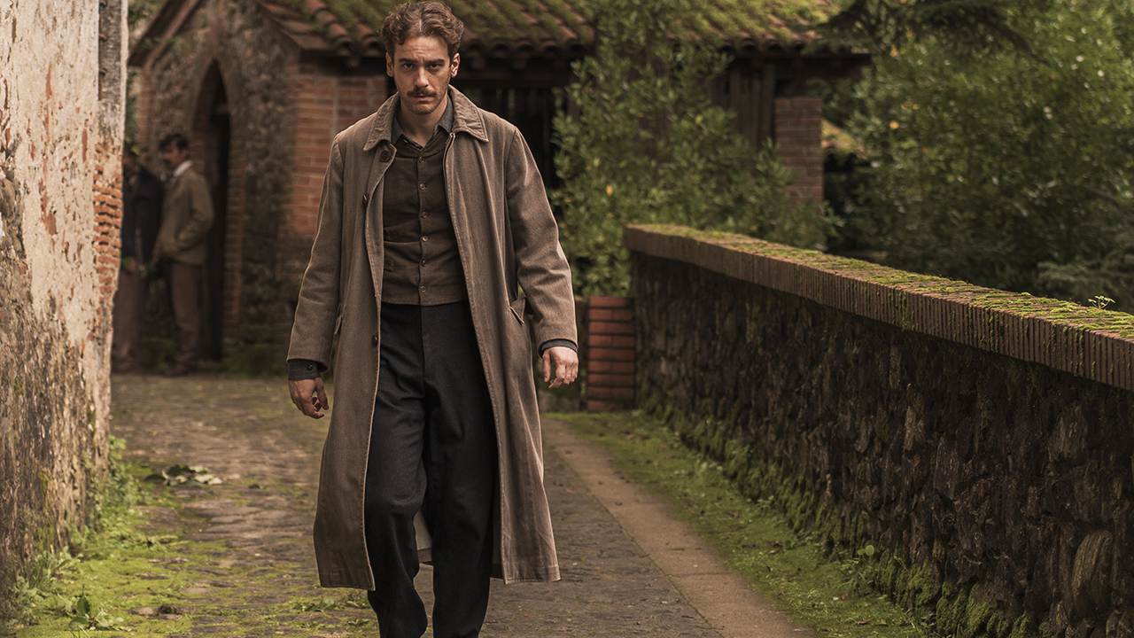  Dall'articolo: Zvan - Il romanzo famigliare di Giovanni Pascoli, il trailer ufficiale del film [HD].
