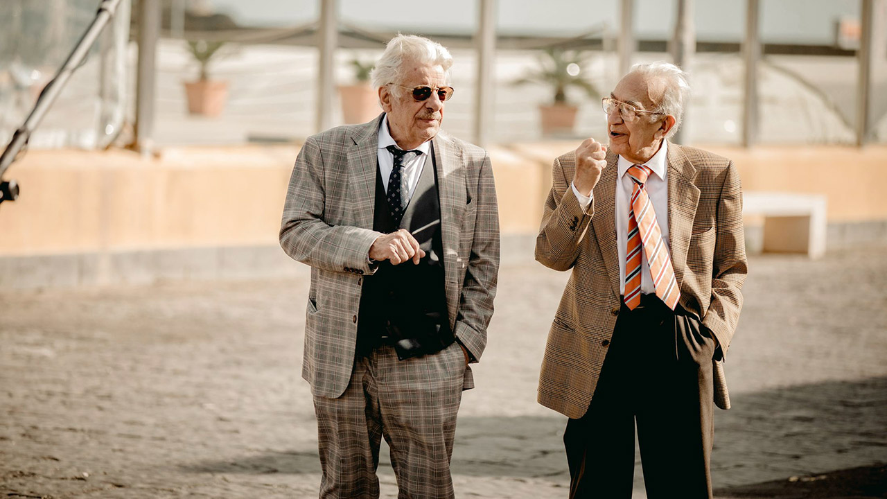  Dall'articolo: Un viaggio per incontrare Mim, un curioso racconto sulla Sicilia e su un attore goloso di vita.