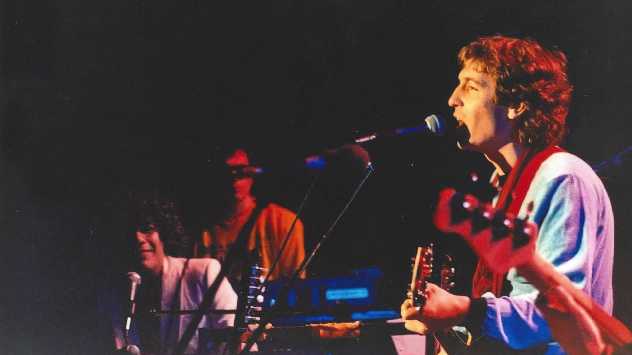  Dall'articolo: Rino Gaetano - Sempre pi Blu, il trailer ufficiale del film [HD].