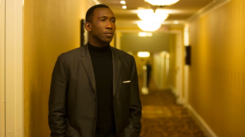 In foto Mahershala Ali (51 anni) Dall'articolo: Green Book, viaggio nel razzismo e nei pregiudizi dell'America.