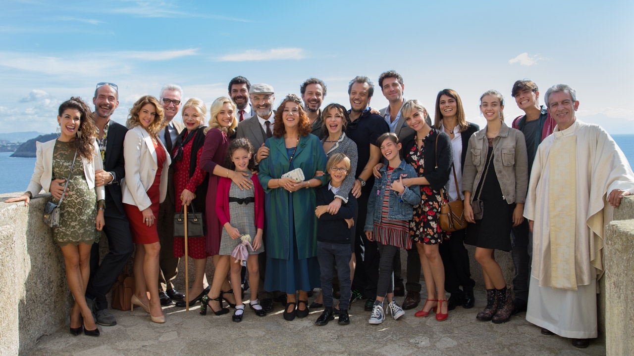 a casa tutti bene film 2018 mymovies it