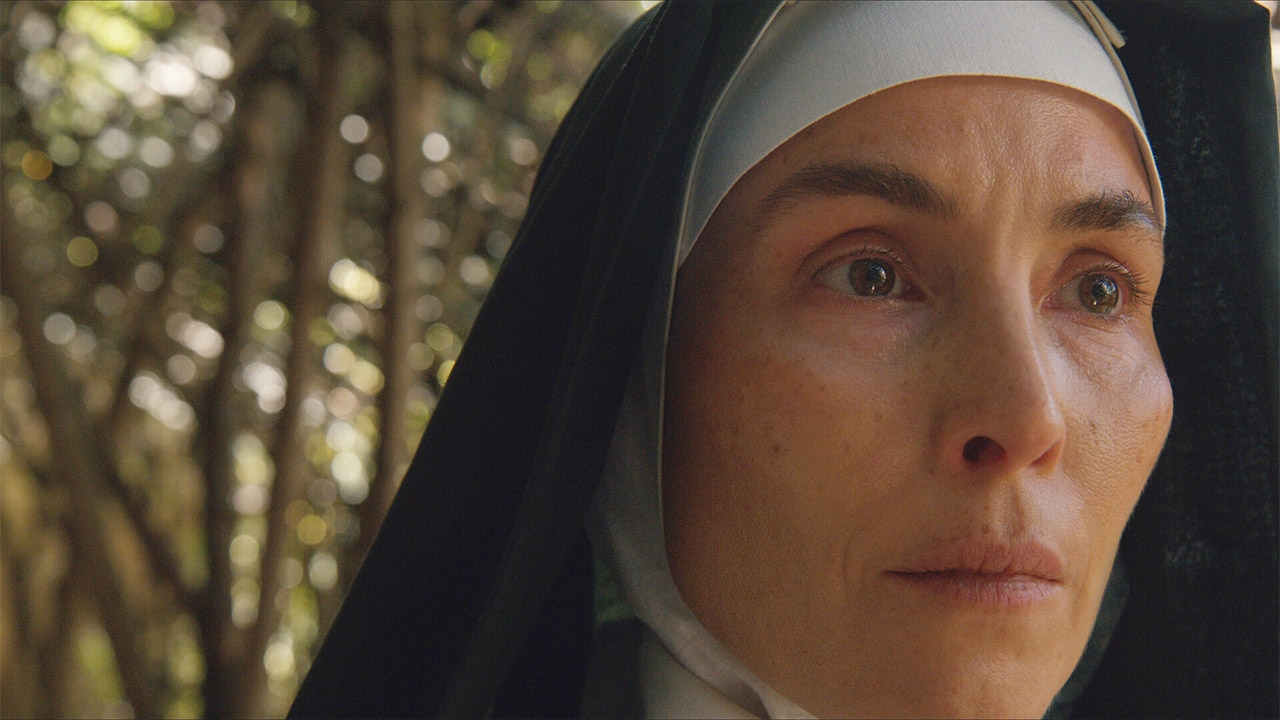 Teresa - La madre degli ultimi, un film sul magma emotivo di una donna iconica. Con la sensazionale Noomi Rapace