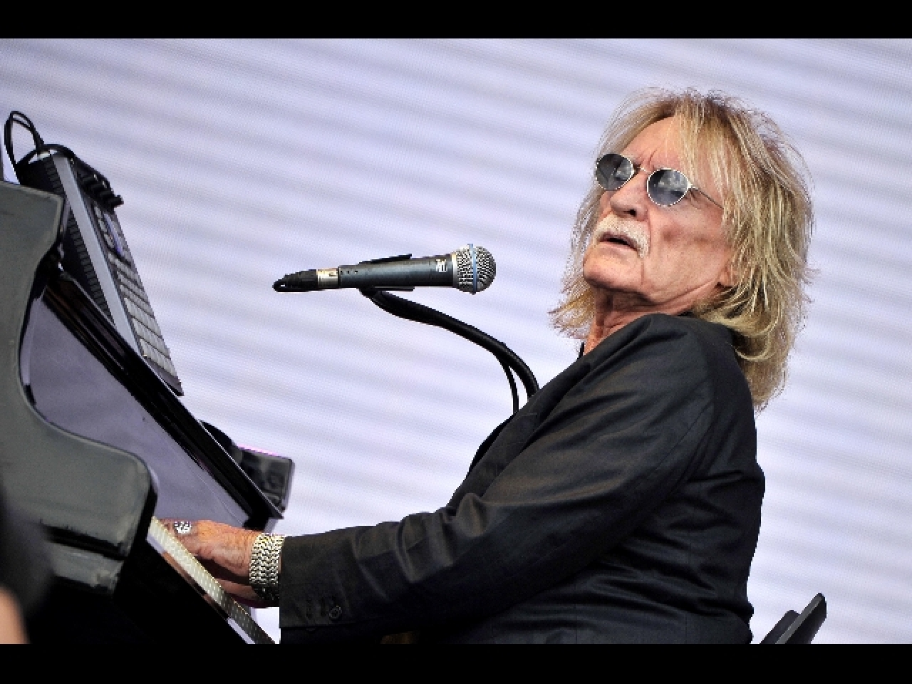 Morto il cantante francese Christophe MYmovies.it Morto il cantante francese Christophe MYmovies.it