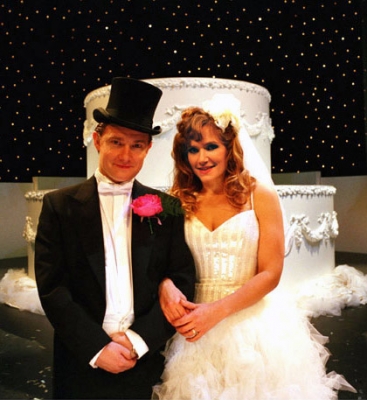 Confetti Tre Matrimoni E Una Regista Folle Mymovies It