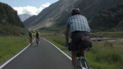La Bicicletta e il Badile, un docufilm che racconta con autenticità la passione per la montagna